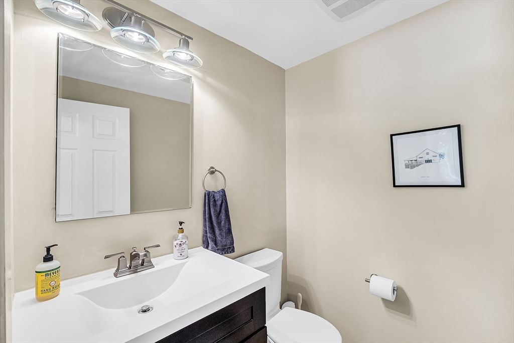86 Grosvenor Rd. Needham — Photo 16 of 35