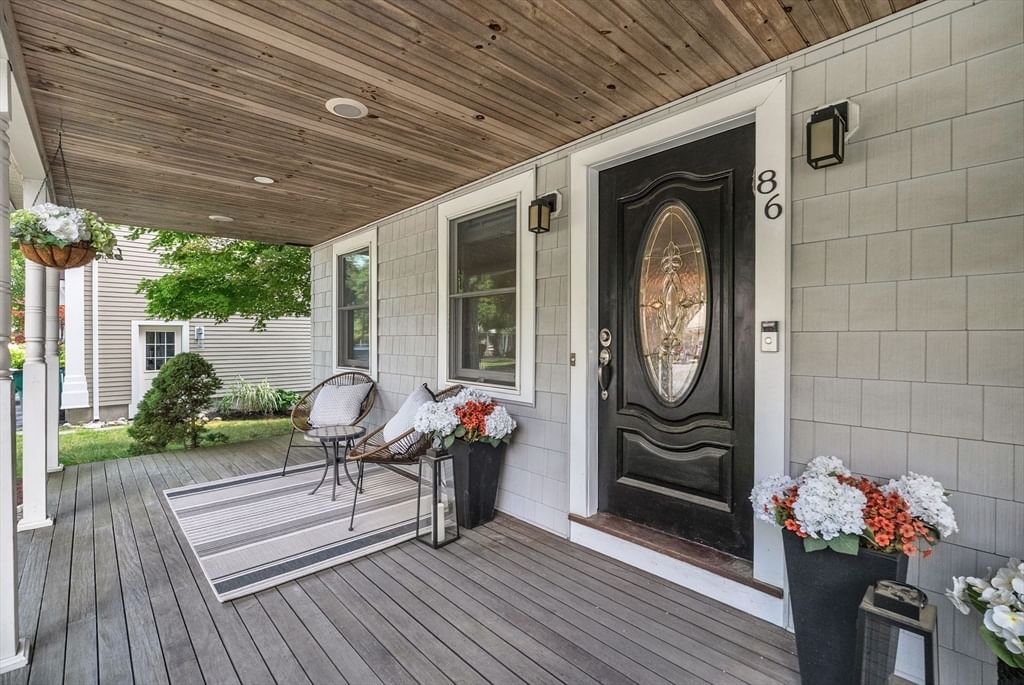 86 Grosvenor Rd. Needham — Photo 4 of 35