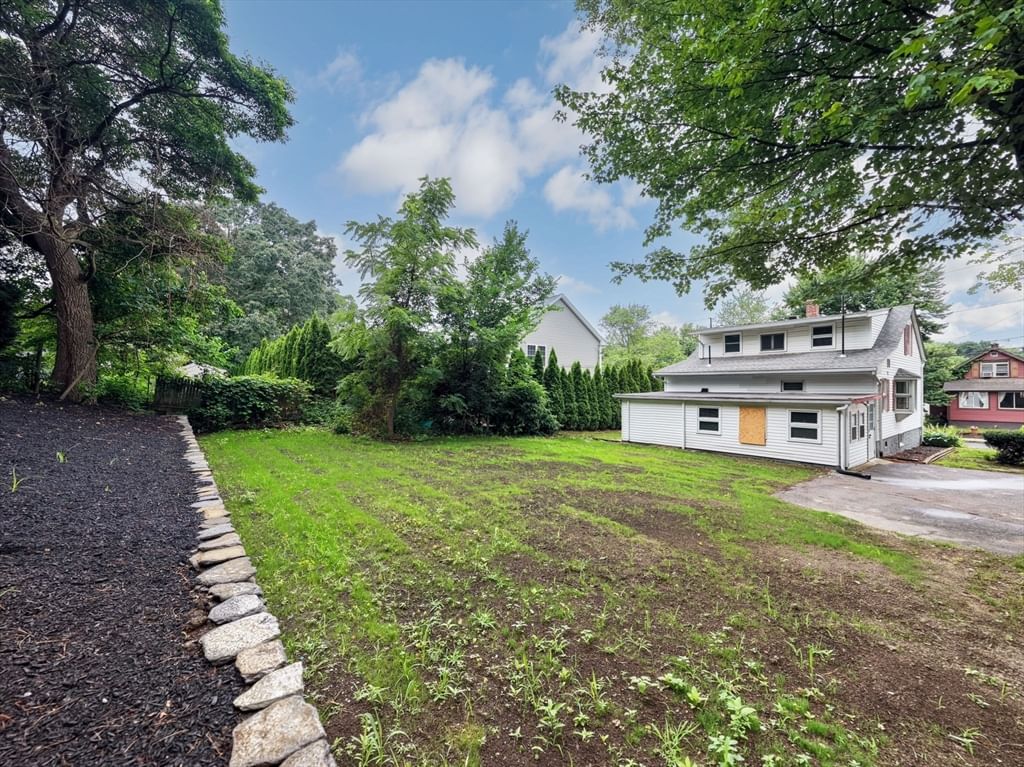 83 Rolf Ave, Chicopee, MA Photo #26