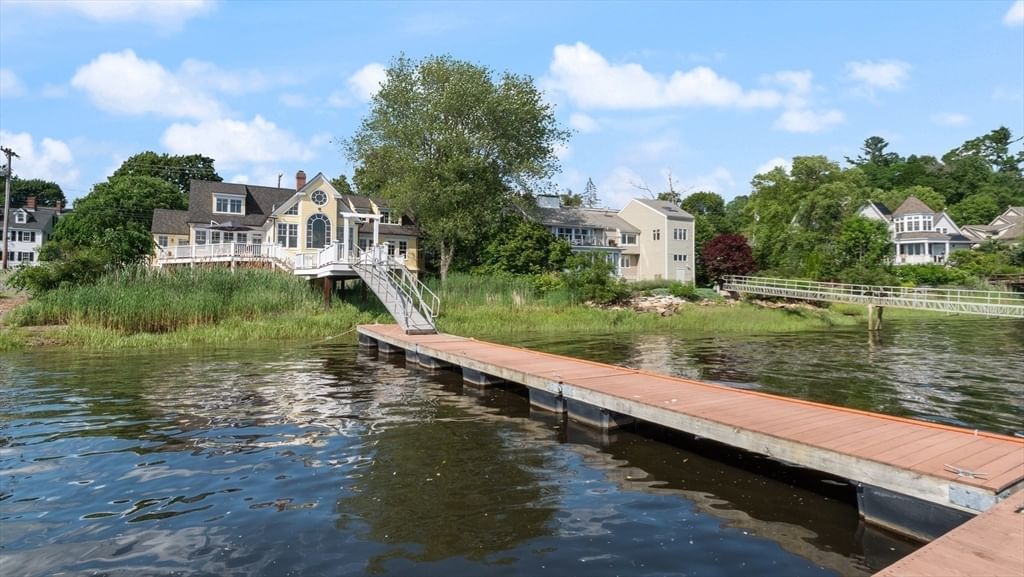 435 Main Street Amesbury — Photo 3 of 42