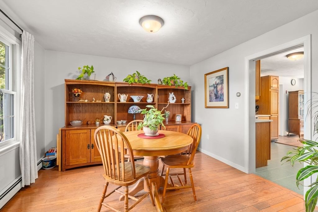61 Easy St, Uxbridge, MA, 61 Easy St, Uxbridge, MA Photo #8