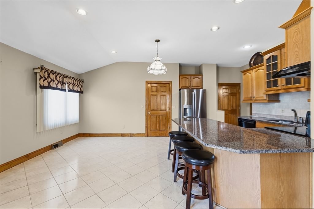 167 Center St Ludlow — Photo 14 of 41