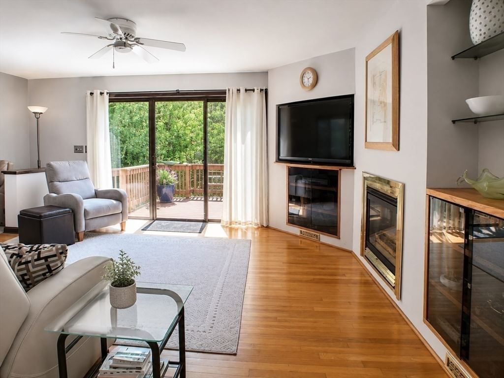 6 Gary Dr, Mattapoisett, MA Photo #10