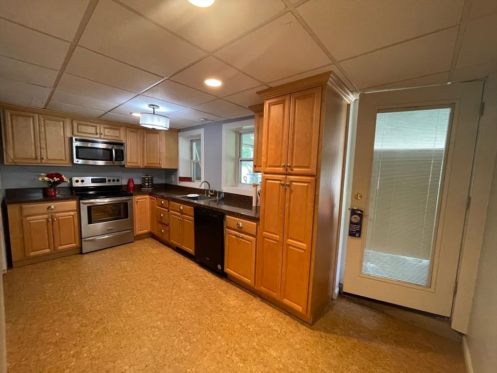 55 Barbara Ave, Auburn, MA Photo #20