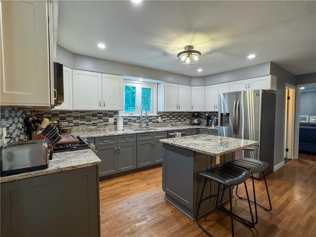442 Eastview Ave Somerset — Photo 12 of 37