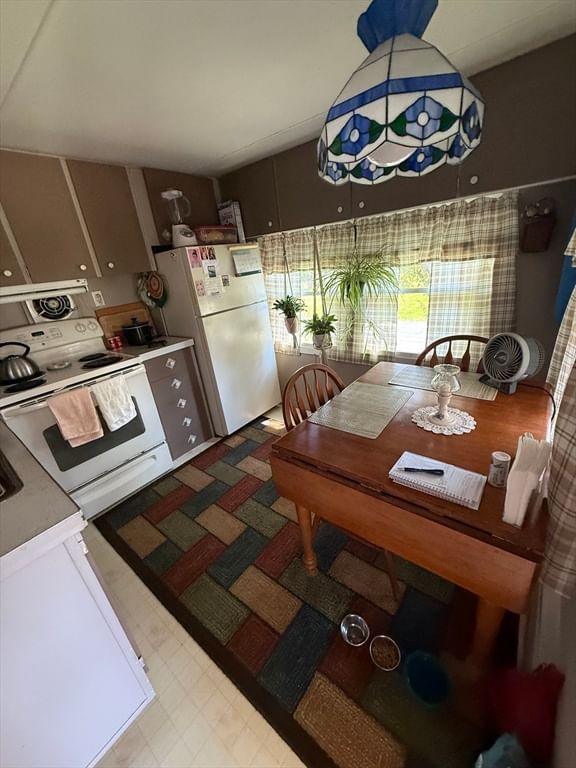 23 Crescent Street, Ware, MA 01082 photo 2