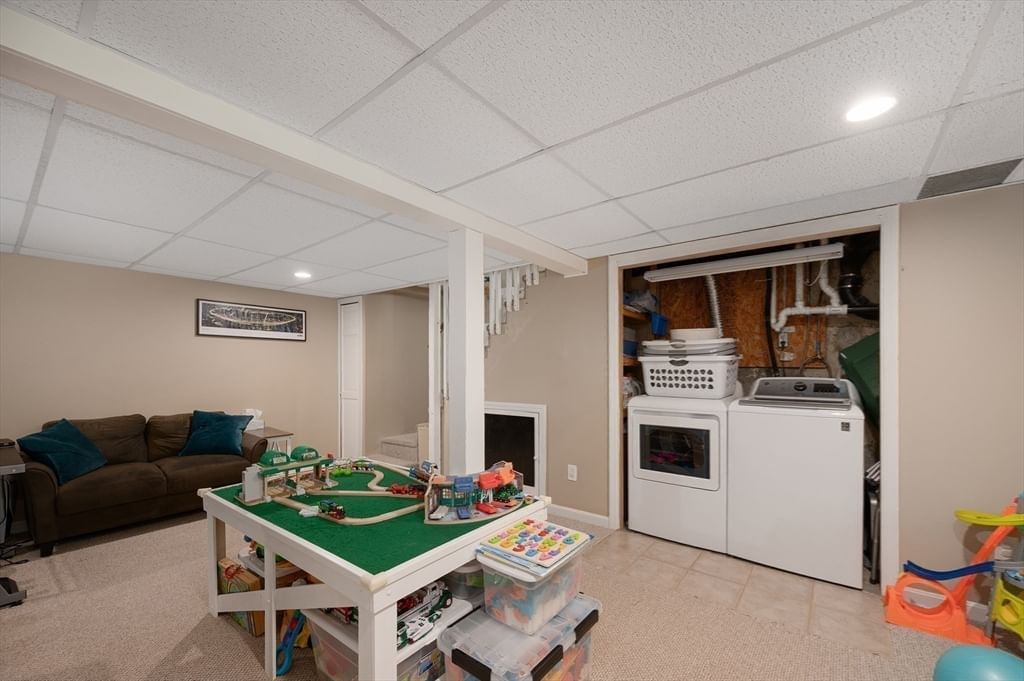 22 Clyde St, Blackstone, MA, 22 Clyde St, Blackstone, MA Photo #20