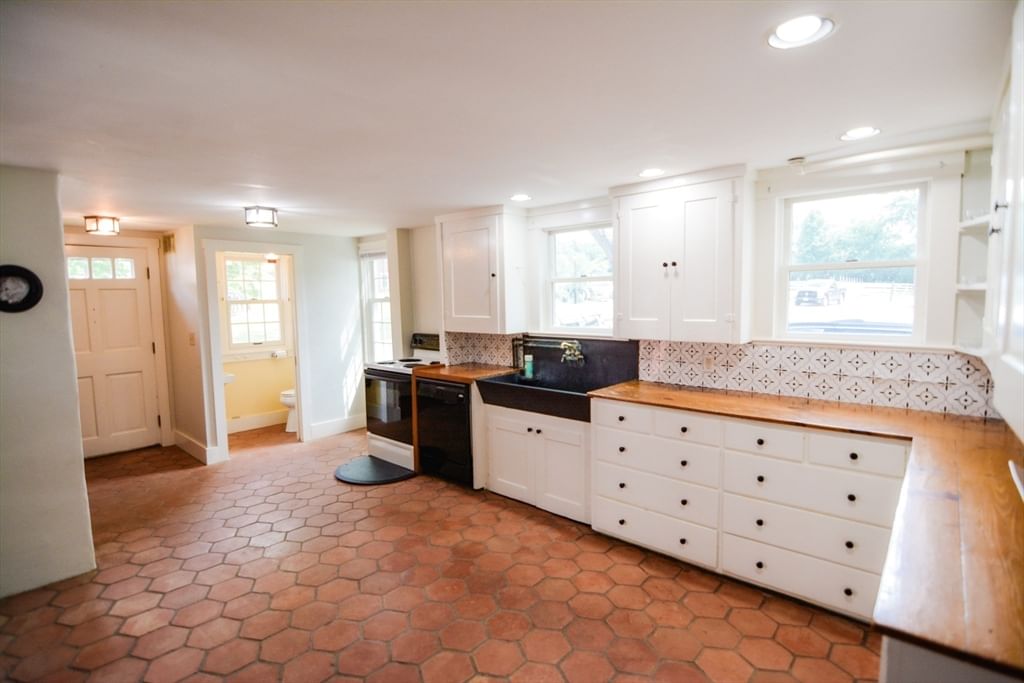 187 Highland, Berlin, MA 01503 photo 2