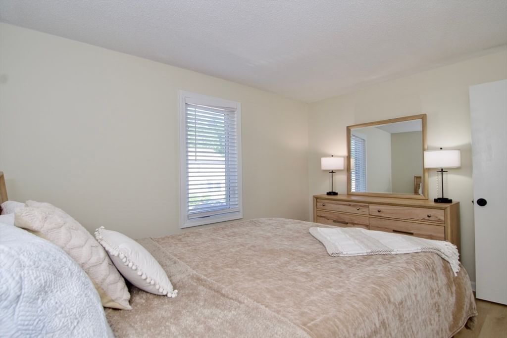 3162 Main St #3162, Palmer, MA, 3162 Main St #3162, Palmer, MA Photo #25