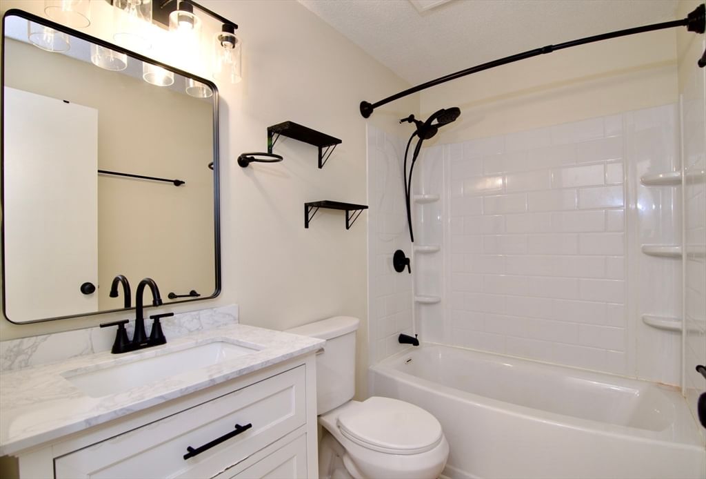 3162 Main St #3162, Palmer, MA, 3162 Main St #3162, Palmer, MA Photo #29
