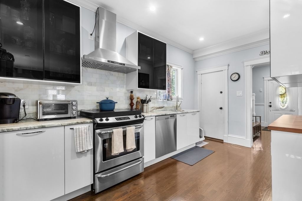 18 Wales Ave, Randolph, MA Photo #7