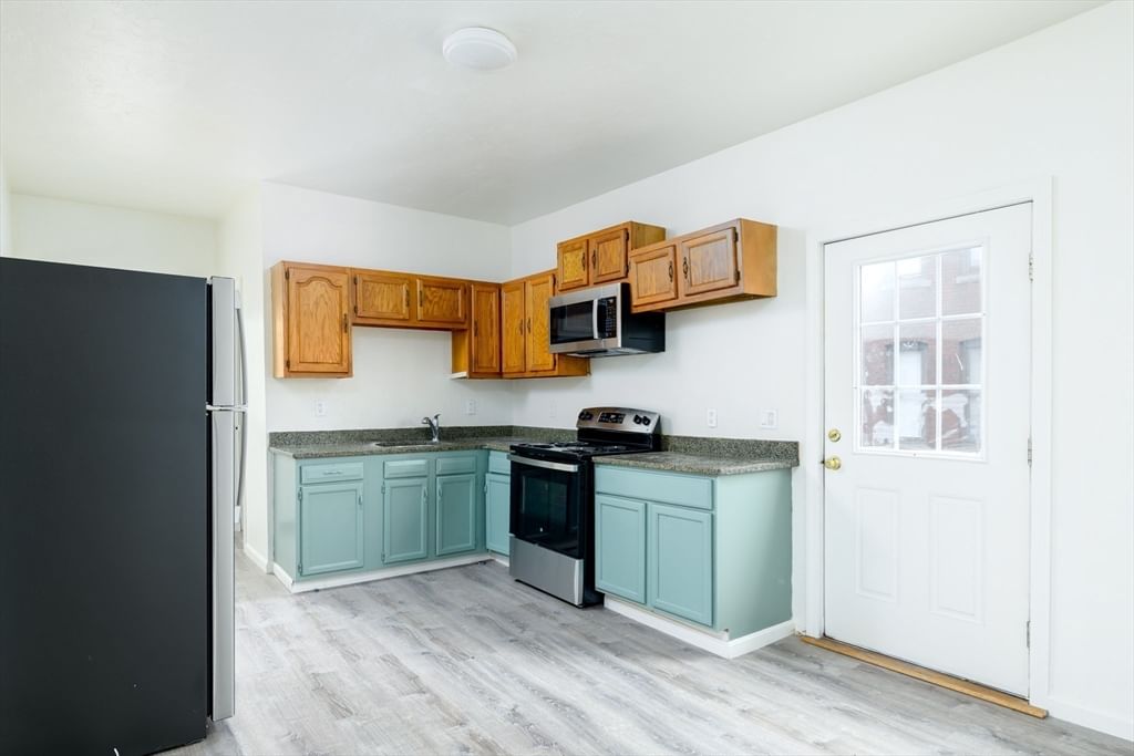 19 Kelley Sq Worcester — Photo 14 of 23