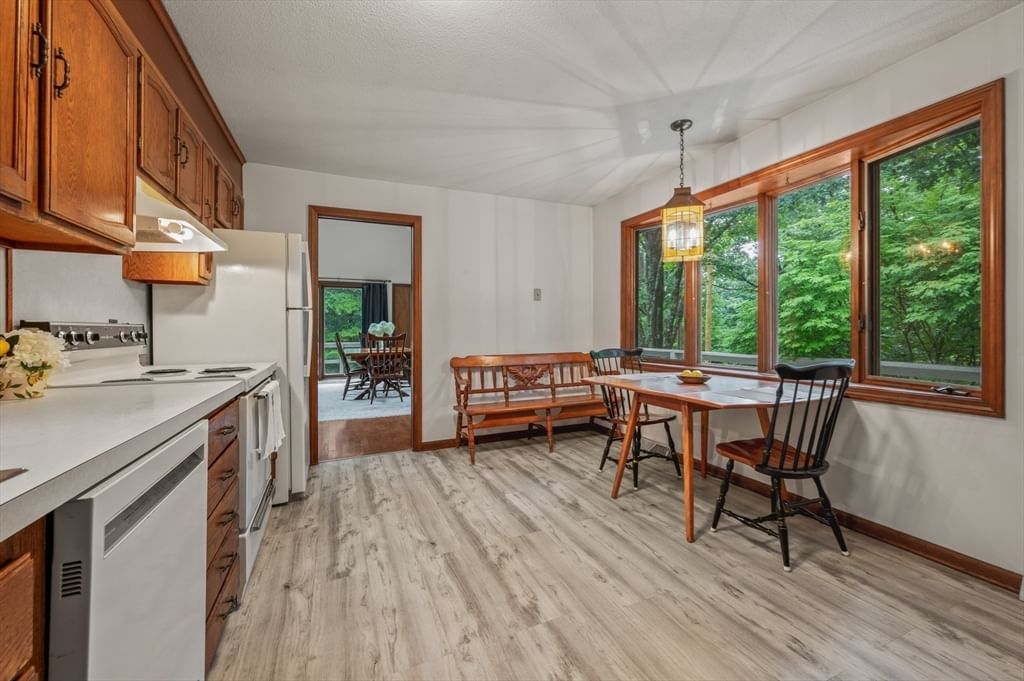 8 Chestnut Hill Rd, Wilbraham, MA, 8 Chestnut Hill Rd, Wilbraham, MA Photo #15