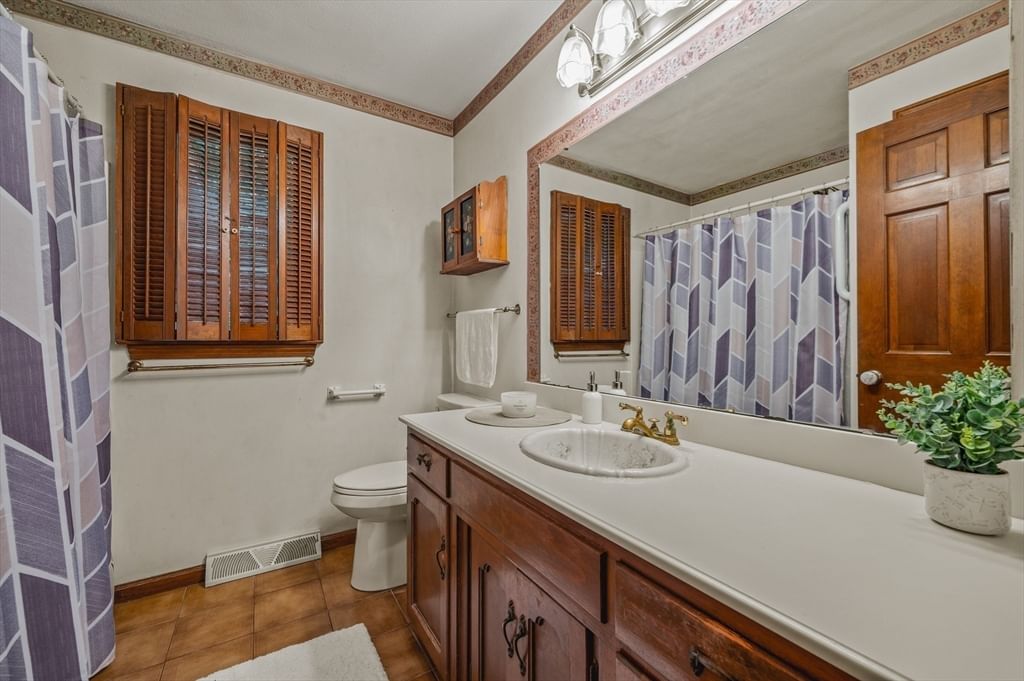 8 Chestnut Hill Rd, Wilbraham, MA, 8 Chestnut Hill Rd, Wilbraham, MA Photo #28