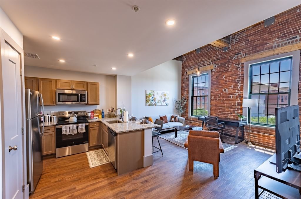 Photo of 90 Grove St #307, Worcester, MA
