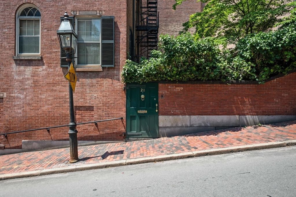 21 Walnut #M Boston — Photo 18 of 21