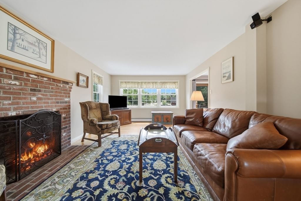 1394 Main St, Lancaster, MA 01523 photo 3