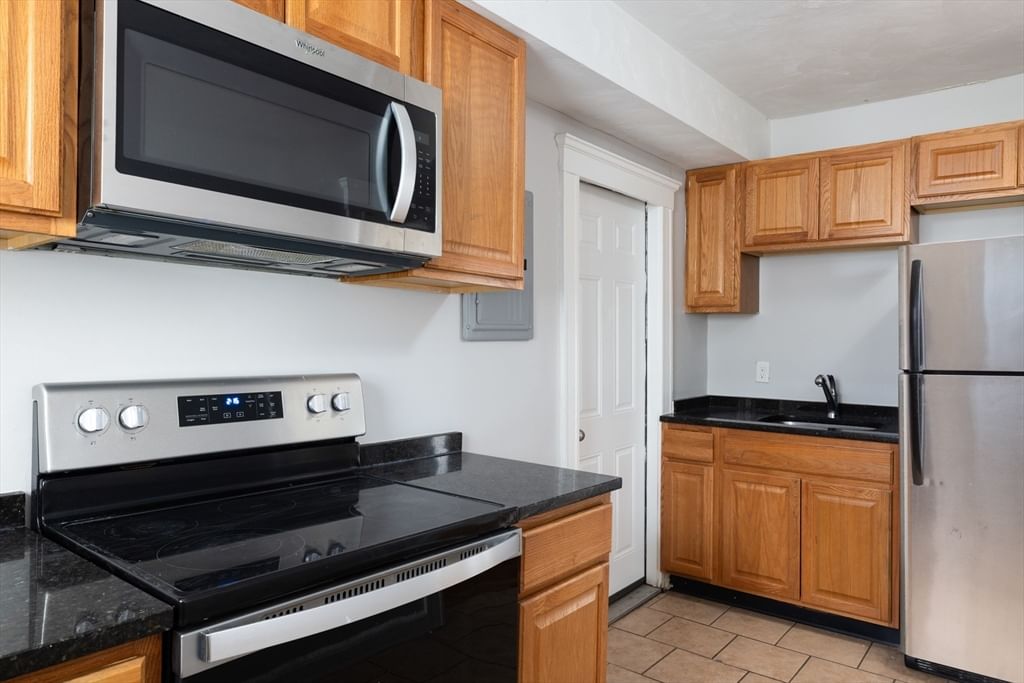 77 Green Street Lynn — Photo 11 of 12