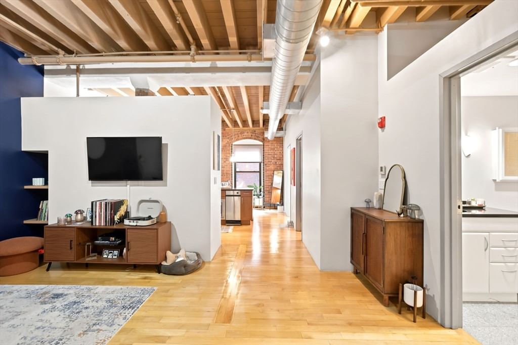 111 Beach St #3B, Boston, MA, 111 Beach St #3B, Boston, MA Photo #6