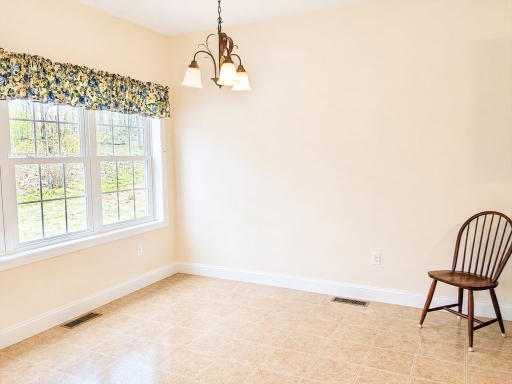 30 Steinbeck Street, Tyngsborough, MA, 30 Steinbeck Street, Tyngsborough, MA Photo #13