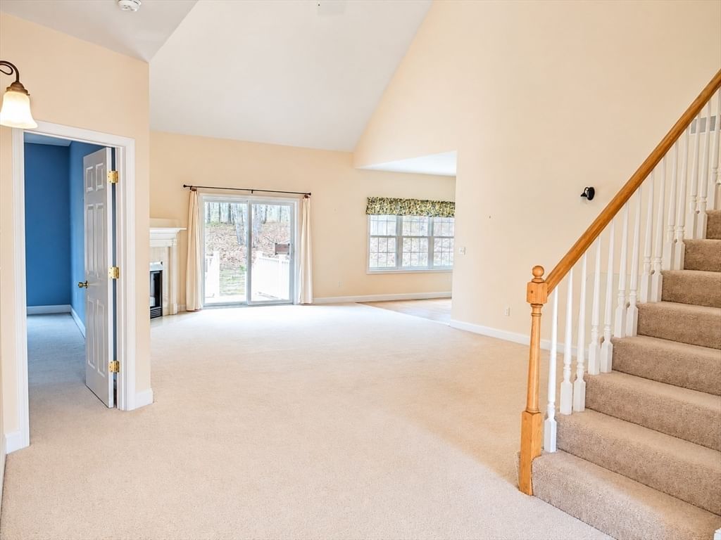 30 Steinbeck Street Tyngsborough — Photo 4 of 27