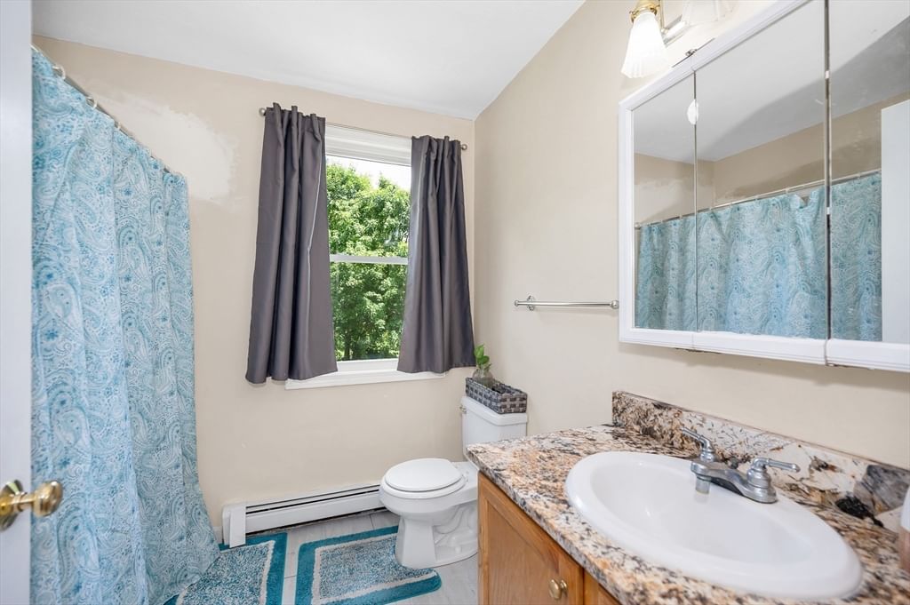 769 Grafton St, Shrewsbury, MA Photo #20