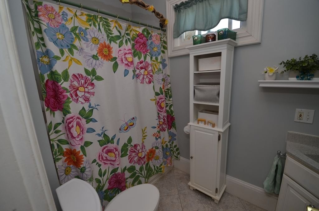 64 Cleveland St, Melrose, MA Photo #32