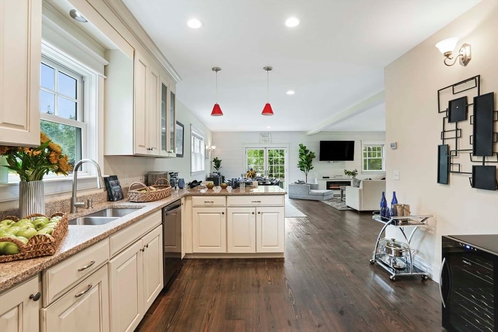 54 Amelia's Crossing, Tisbury, MA 02568 photo 2