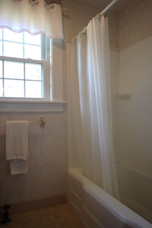 112 Blaine Ave, East Brookfield, MA 01515 photo 4