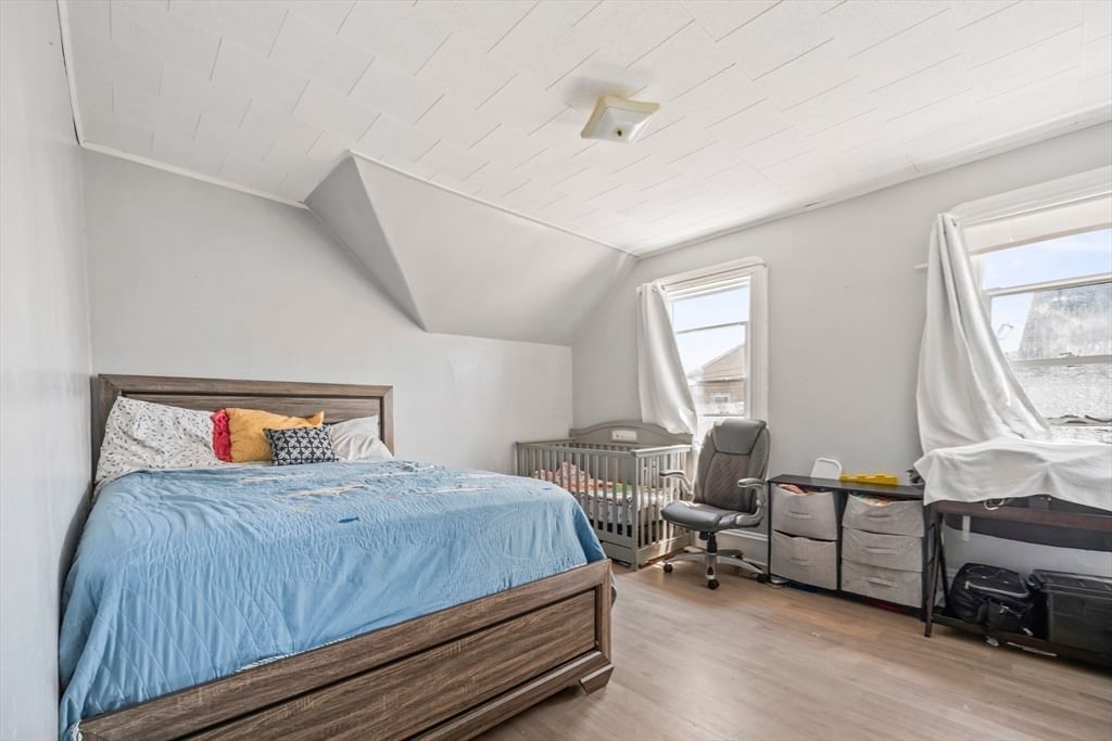 82 Snell St Fall River — Photo 17 of 20
