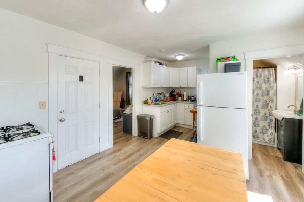 71 Esther St Worcester — Photo 11 of 40