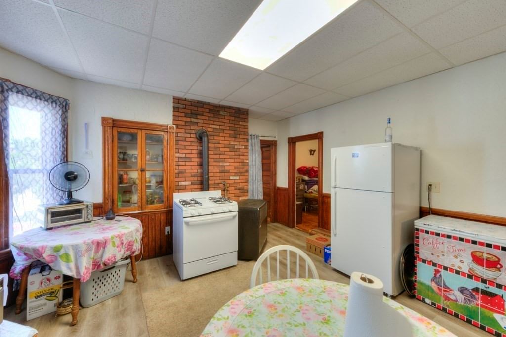 71 Esther St Worcester — Photo 31 of 40