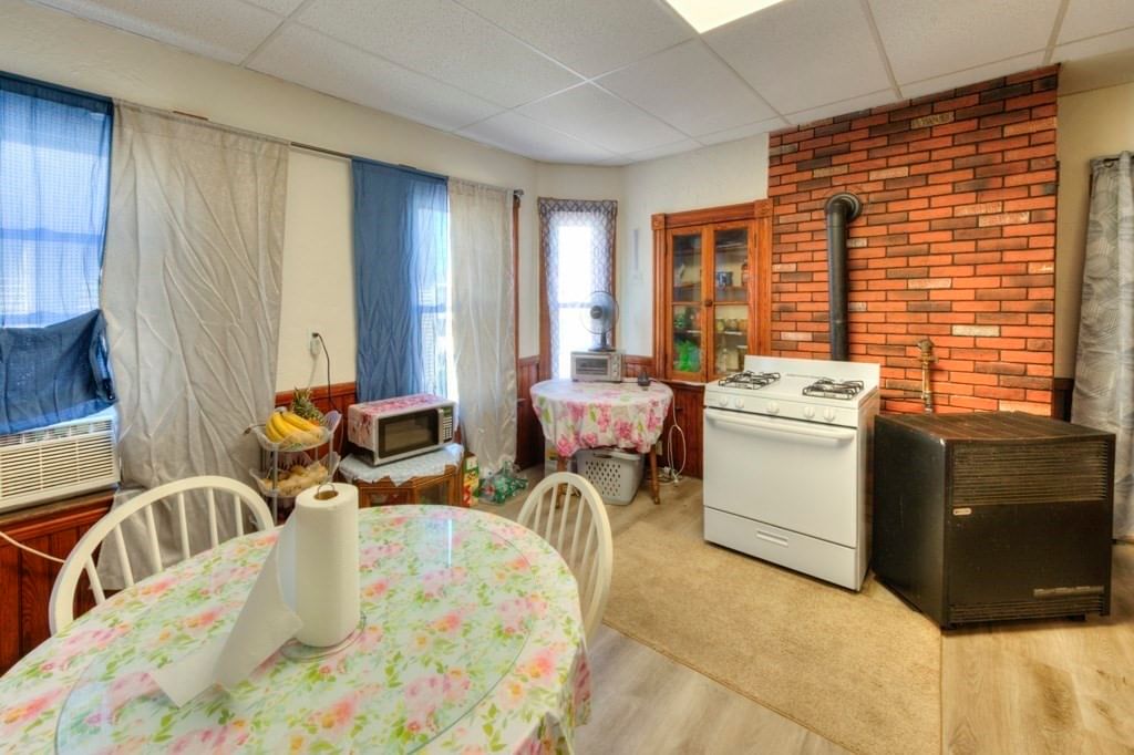 71 Esther St Worcester — Photo 33 of 40