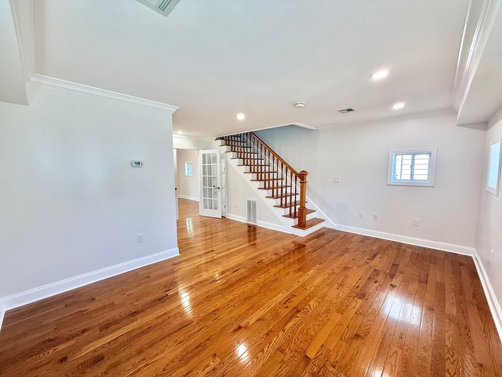 102 Pierce Street Boston — Photo 2 of 31