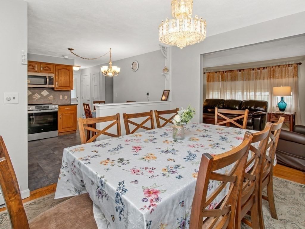 127 Westgate Road Waltham — Photo 11 of 34
