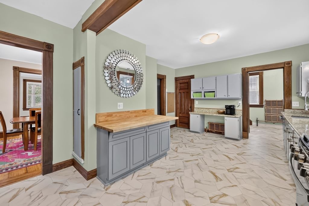 36 Spruceland Ave Springfield — Photo 11 of 42