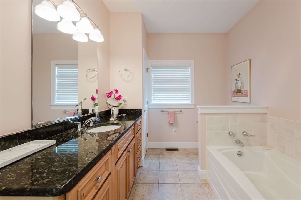 14 Hathaway Pond Circle #14, Rochester, MA 02770 photo 5