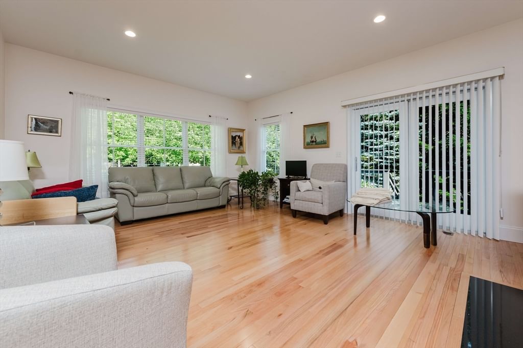 14 Hathaway Pond Circle #14, Rochester, MA 02770 photo 3