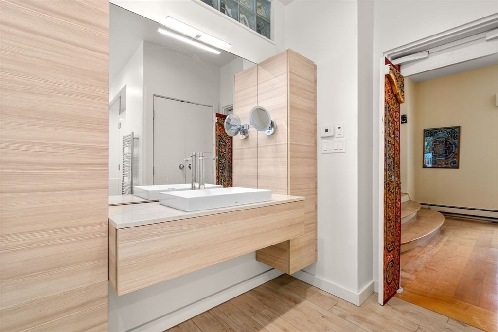 108 Codman Rd Brookline — Photo 11 of 15
