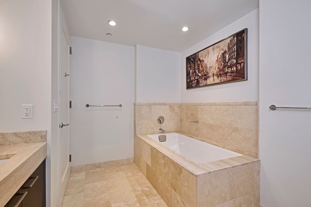1 Franklin St #2603 Boston — Photo 9 of 19