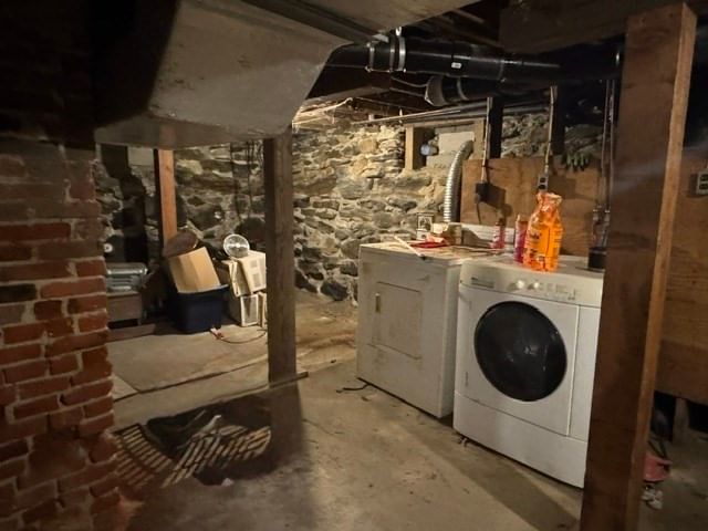 5 Granite ST, Webster, MA, 5 Granite ST, Webster, MA Photo #14