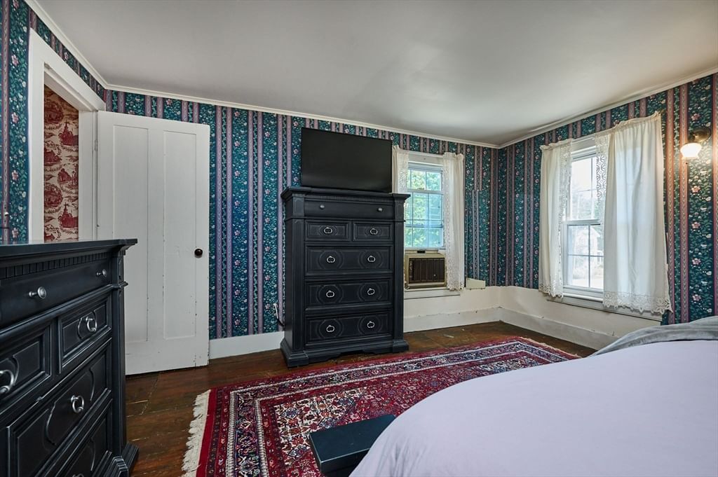 666 Montgomery Rd, Westfield, MA Photo #25