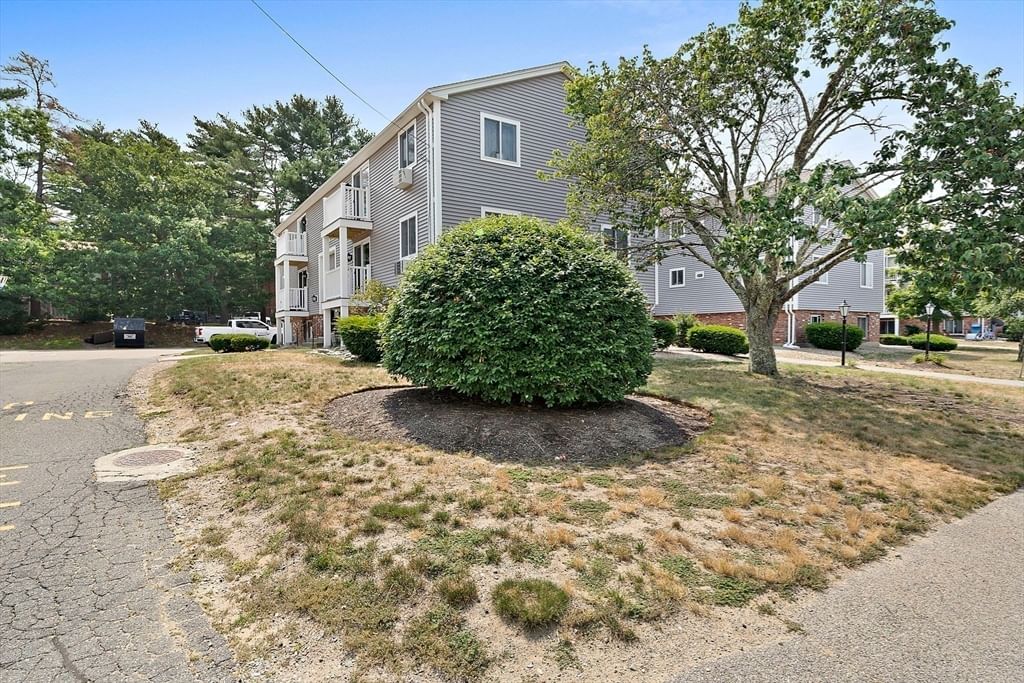 8 Royal Dane Dr #65, Marshfield, MA Photo #16