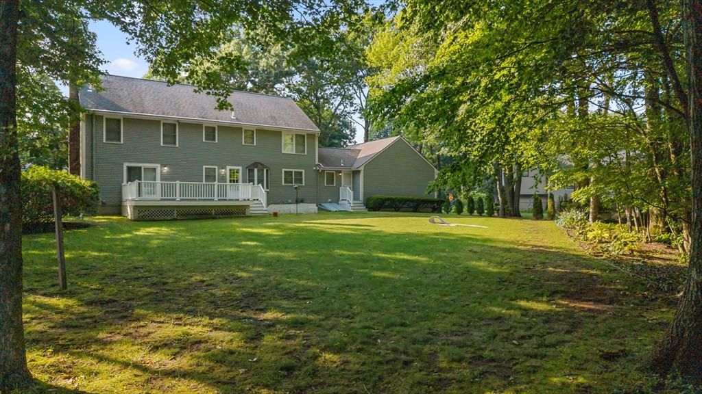 16 Dartmoor Dr Shrewsbury — Photo 33 of 42