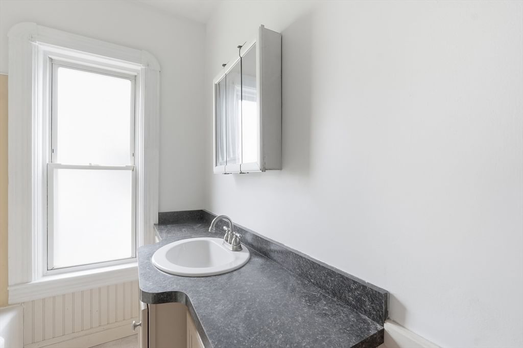 31 Lincoln Ave, Orange, MA 01364 photo 4