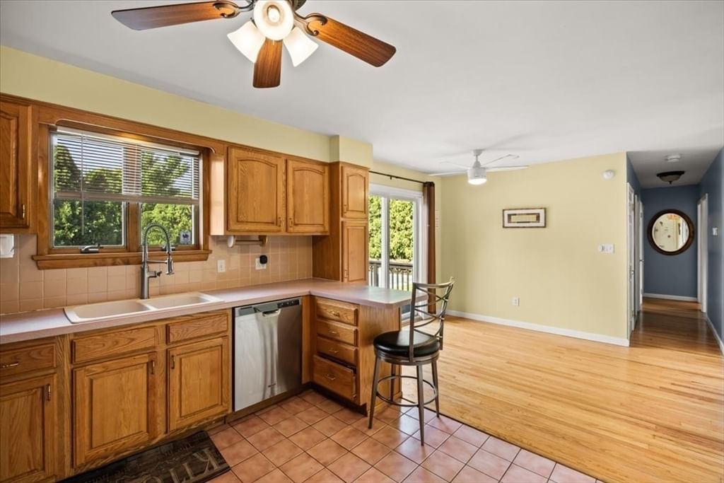 82 Midland Rd, Somerset, MA, 82 Midland Rd, Somerset, MA Photo #14