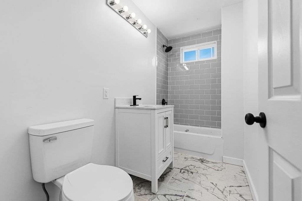 734-738 Brock Ave, New Bedford, MA 02744 photo 4