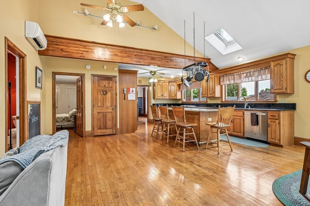615 Mammoth Rd Dracut — Photo 11 of 40