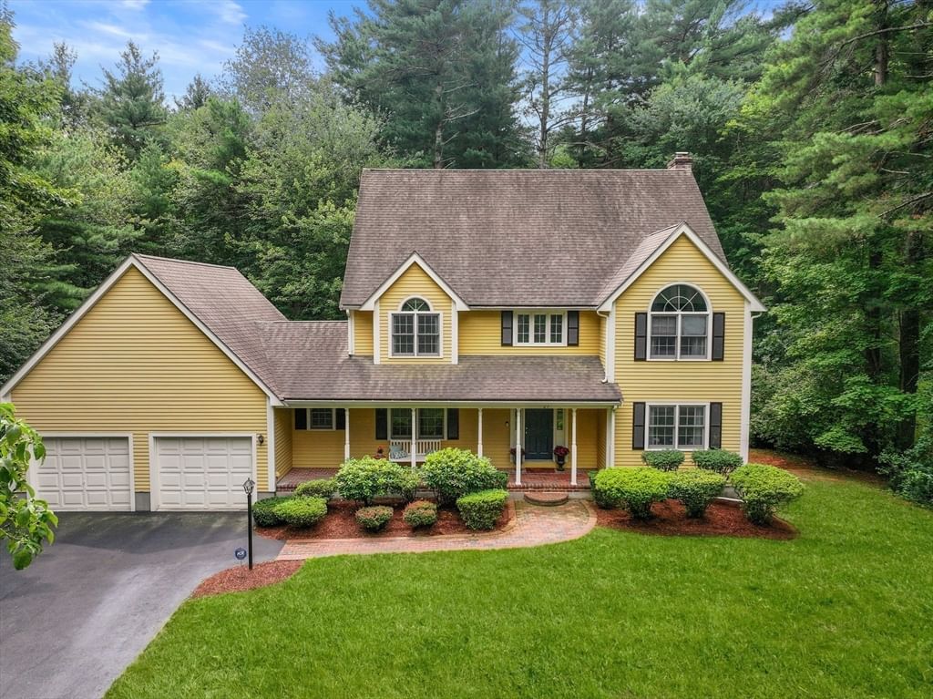 27 Lancashire Dr, Mansfield, MA Photo #1