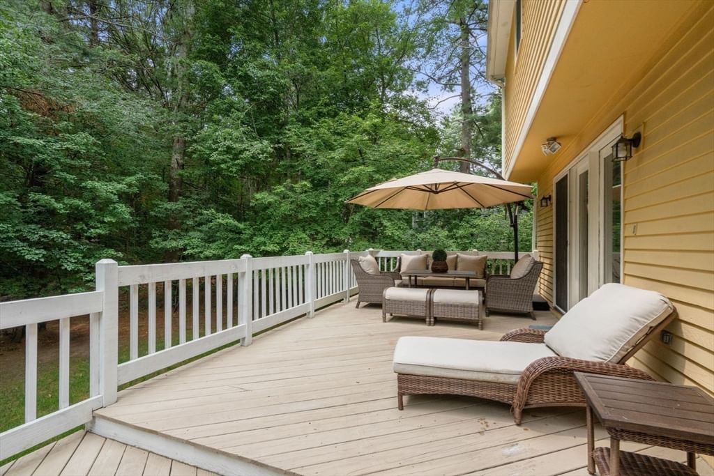27 Lancashire Dr, Mansfield, MA Photo #24